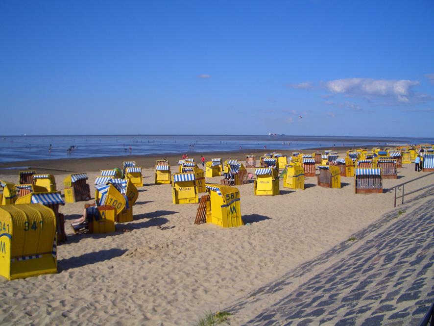 Strandkörbe am Strand von Cuxhaven